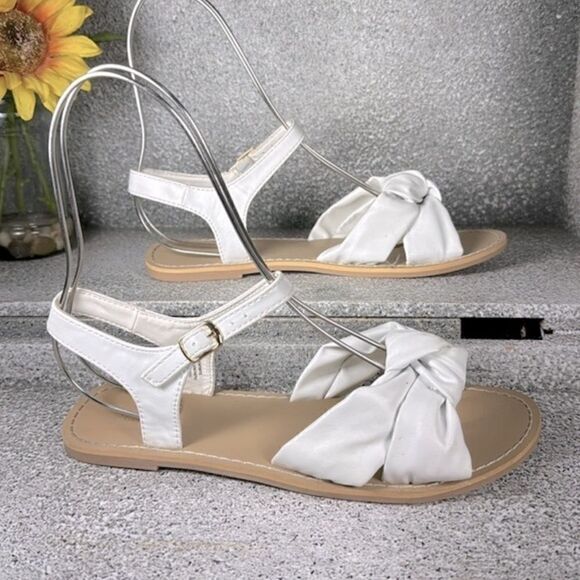 J Crew CrewCuts J. Crew Faux Leather Twist Bow Sandals Girls 5 - Picture 2 of 5